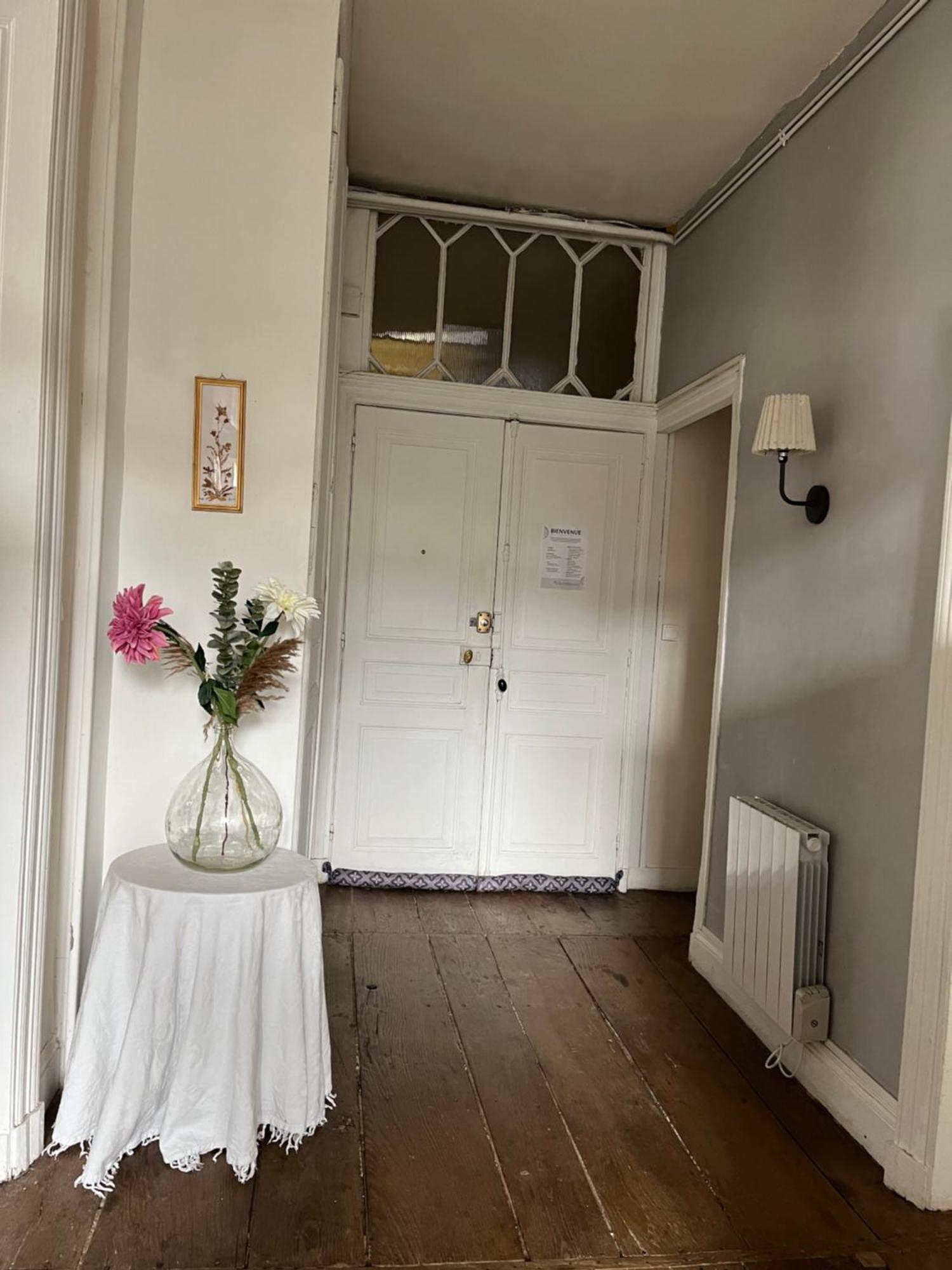 La Villa Louana 2 Appartement 100 M2 Charme De L Ancien En Coeur De Ville 오뷔송 외부 사진