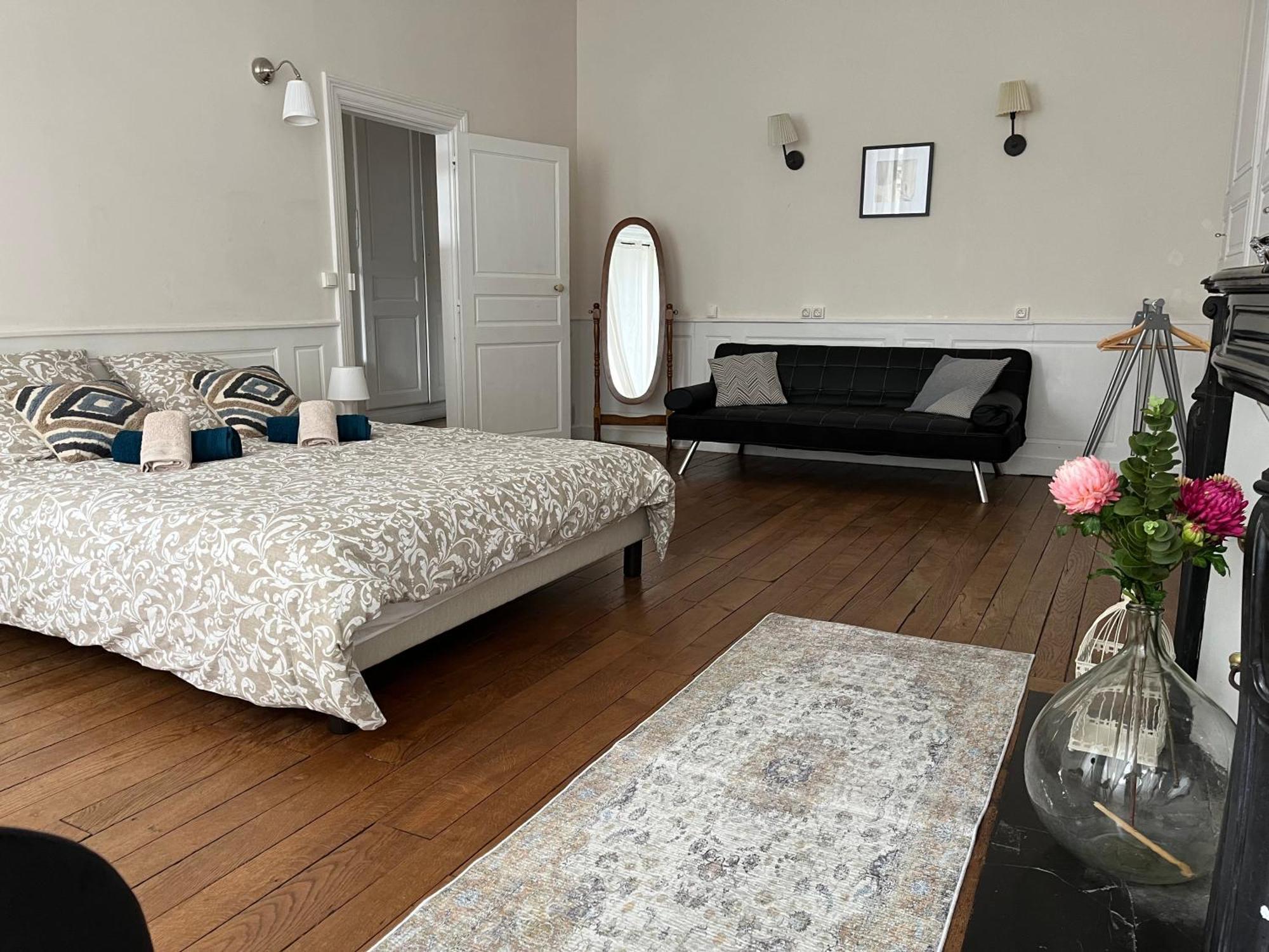 La Villa Louana 2 Appartement 100 M2 Charme De L Ancien En Coeur De Ville 오뷔송 외부 사진