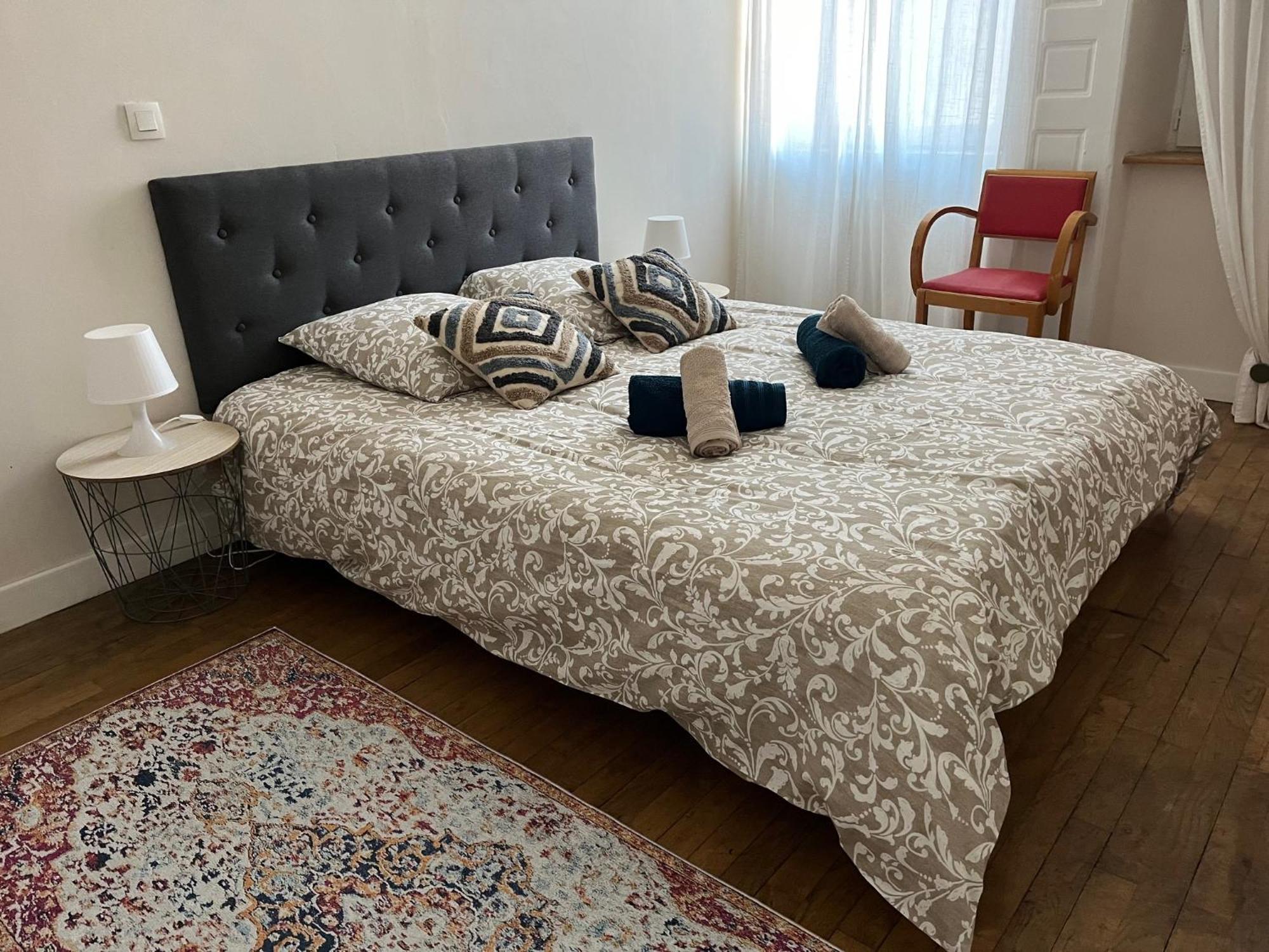 La Villa Louana 2 Appartement 100 M2 Charme De L Ancien En Coeur De Ville 오뷔송 외부 사진
