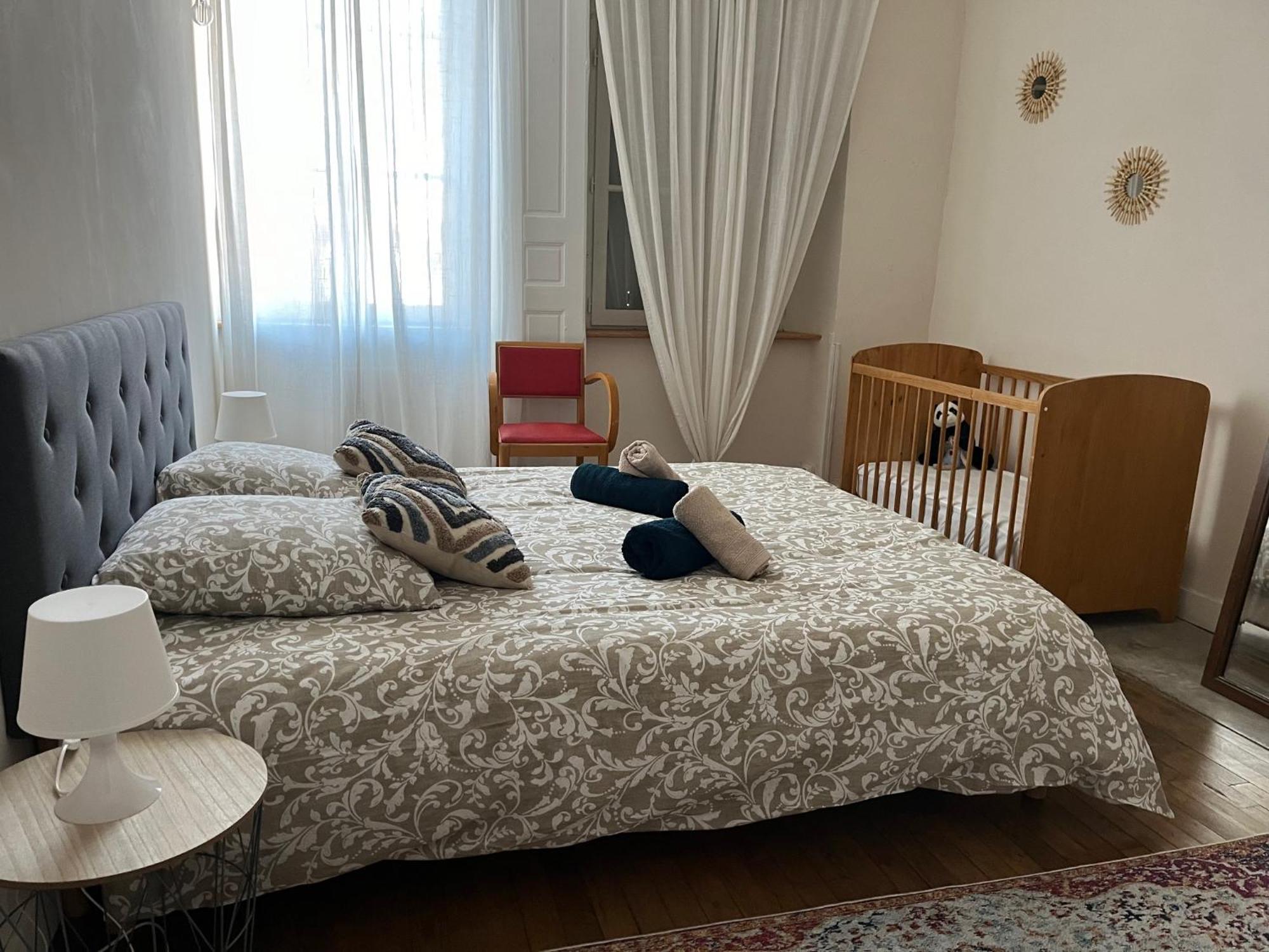 La Villa Louana 2 Appartement 100 M2 Charme De L Ancien En Coeur De Ville 오뷔송 외부 사진